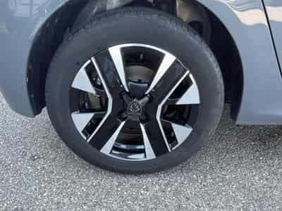 Peugeot 208 1.2 100 ALLURE (2025) - Foto 5