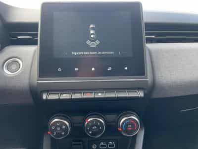 Renault Clio 1.0 TCe Evolution (2025) - Foto 8