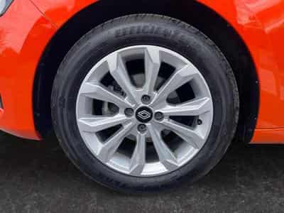 Renault Clio 1.0 TCe Evolution (2025) - Foto 5