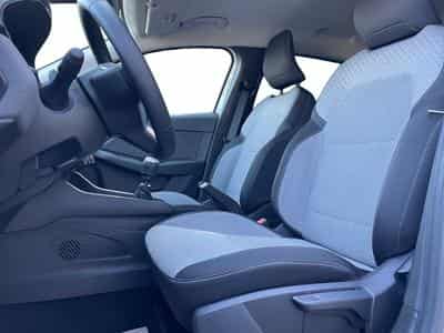 Renault Clio 1.0 TCe Evolution (2025) - Foto 8