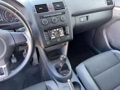 VW Touran 1,6 TDI Comfortline/Climtronic/PDC/Navi (2012) - Foto 14