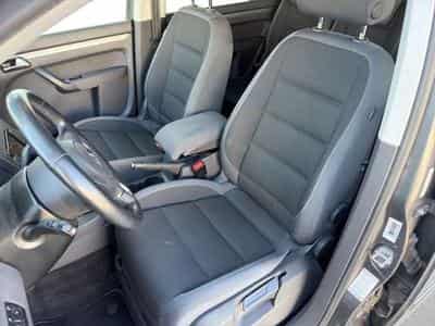 VW Touran 1,6 TDI Comfortline/Climtronic/PDC/Navi (2012) - Foto 9