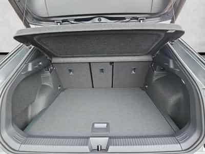VW T-Roc 1.5 eTSI 110 kW R-Line (2026) - Foto 14