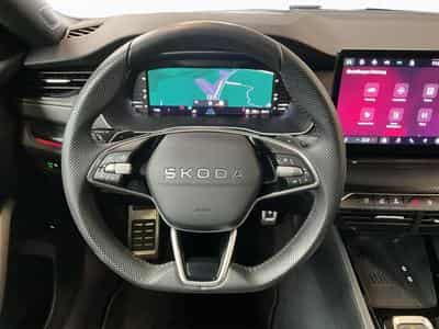Skoda Octavia Sportline+DSG+Standh.+LM18+AHK+P.Light&View (2025) - Photo 10
