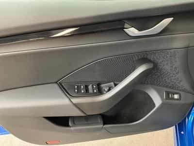 Skoda Octavia Sportline+DSG+Standh.+LM18+AHK+P.Light&View (2025) - Photo 14