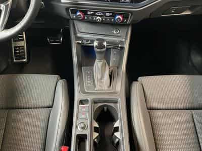 Audi Q3 SB+S-line+35TDI+S-Tronic+P.Premium+Sound+Black-Style (2025) - Foto 12