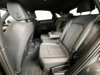 Audi Q3 SB+S-line+35TDI+S-Tronic+P.Premium+Sound+Black-Style (2025) - Foto 15