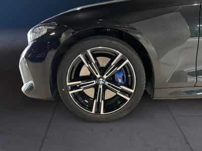 BMW 340 M340d xDrive Touring (2024) - Foto 8