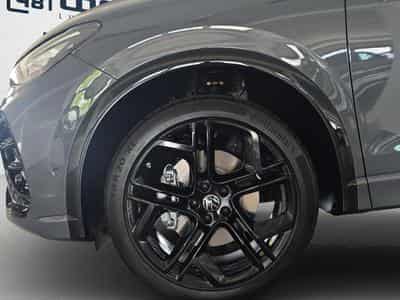 VW Tiguan R-LINE (2026) - Photo 8