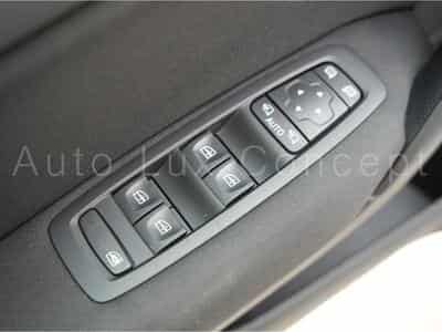 Renault Megane 1.5 dCi 115 EDC7 Equilibre (2024) - Foto 15