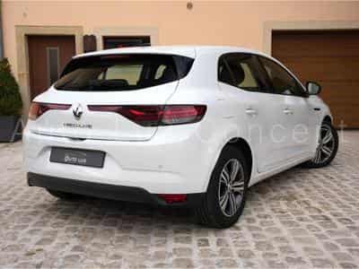 Renault Megane 1.5 dCi 115 EDC7 Equilibre (2024) - Foto 3
