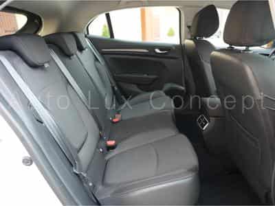 Renault Megane 1.5 dCi 115 EDC7 Equilibre (2024) - Foto 9