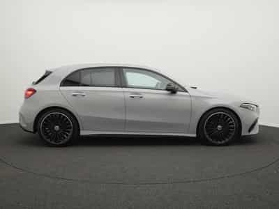 Mercedes A 200 d AMG-Line Multi+AHK+Night+Kamera (2025) - Foto 5