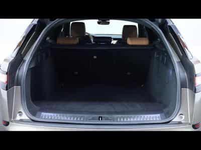 Land-Rover Range Rover Velar P300 R-Dynamic HSE Auto (2019) - Photo 10