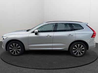 Volvo XC60 B5 Core AWD / Essence (2025) - Foto 2