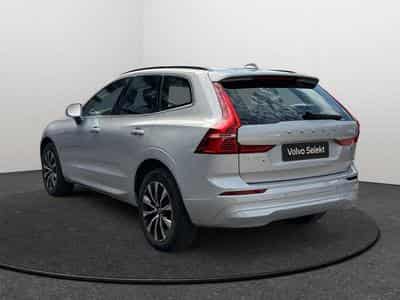 Volvo XC60 B5 Core AWD / Essence (2025) - Foto 3