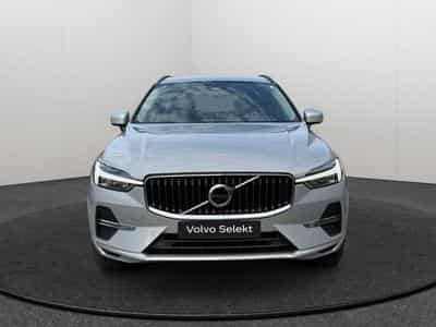 Volvo XC60 B5 Core AWD / Essence (2025) - Foto 8