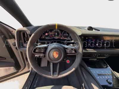 Porsche Cayenne Turbo E-Hybrid Coupé avec Pack GT (2026) - Foto 5