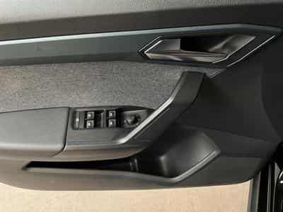 Seat Arona Xperience+DSG+FullLED+P.Safe-Drive.M+Navi+P.Vision+ (2022) - Photo 14