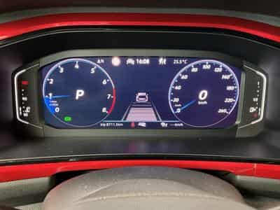 VW T-Roc R-Line+DSG+LED+BEATS+BlackStyle+keyless (2023) - Photo 11