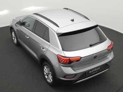 VW T-Roc 1.5 TSI Life OPF (2024) - Photo 13