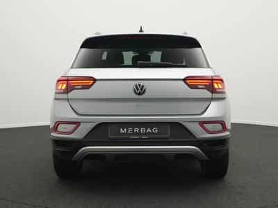 VW T-Roc 1.5 TSI Life OPF (2024) - Photo 4