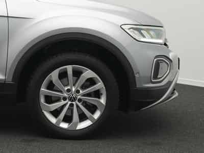 VW T-Roc 1.5 TSI Life OPF (2024) - Photo 8
