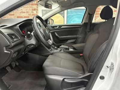 Renault Megane Megane 1.3 TCE 140cv EQUILIBRE (2022) - Foto 5