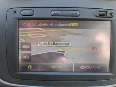 Dacia Sandero 0.9 TCe Lauréate (2015) - Photo 15