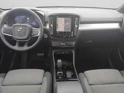 Volvo XC40 B3 Plus Dark / Essence (2025) - Photo 3