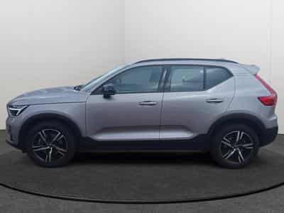 Volvo XC40 B3 Plus Dark / Essence (2025) - Photo 4