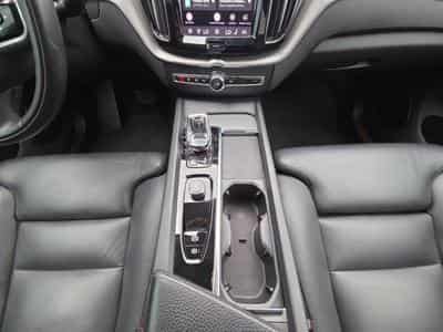 Volvo XC60 B4 Inscription / Essence (2022) - Photo 11