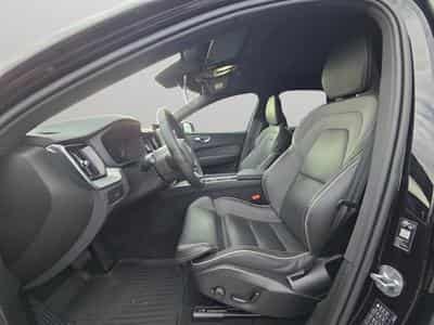 Volvo XC60 FACELIFT B5 AWD Black Edition Plus / Essence (2025) - Photo 10