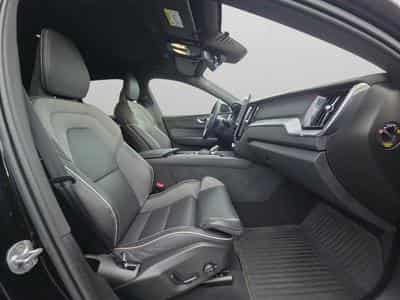 Volvo XC60 FACELIFT B5 AWD Black Edition Plus / Essence (2025) - Photo 15