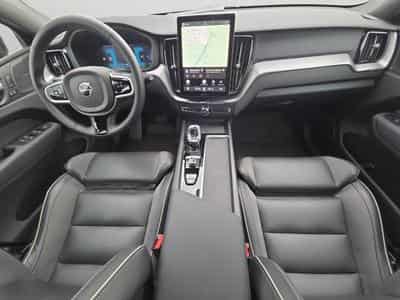 Volvo XC60 FACELIFT B5 AWD Black Edition Plus / Essence (2025) - Photo 3