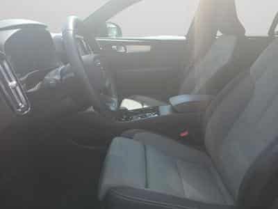 Volvo XC40 Black Edition Plus (2025) - Photo 10
