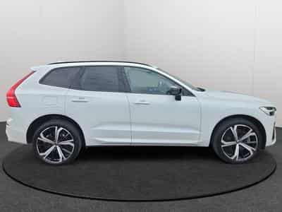Volvo XC60 B5 AWD Ultra Dark / Essence (2025) - Photo 7