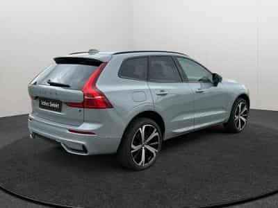 Volvo XC60 B5 AWD Ultra Dark / Essence (2025) - Photo 2