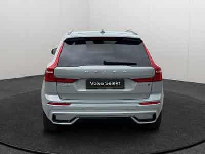 Volvo XC60 B5 AWD Ultra Dark / Essence (2025) - Photo 6
