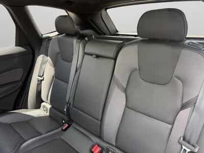 Volvo XC60 B5 AWD Ultra Dark / Essence (2025) - Photo 13