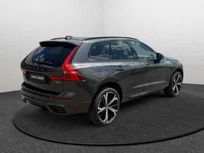 Volvo XC60 B5 AWD Ultra Dark / Essence (2025) - Photo 2