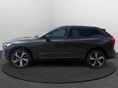 Volvo XC60 B5 AWD Ultra Dark / Essence (2025) - Photo 4