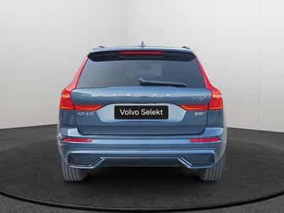 Volvo XC60 B5 AWD Ultra Dark / Essence (2025) - Photo 6