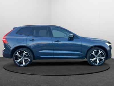 Volvo XC60 B5 AWD Ultra Dark / Essence (2025) - Photo 7
