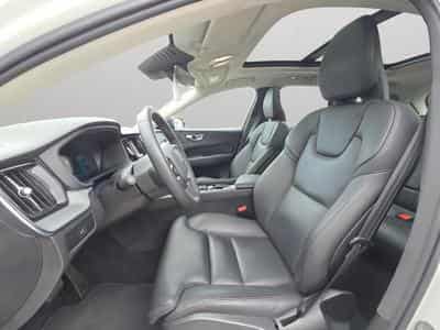 Volvo XC60 B4 Plus Dark / Essence (2023) - Photo 10