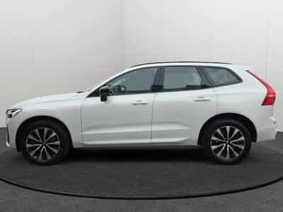 Volvo XC60 B4 Plus Dark / Essence (2023) - Photo 4