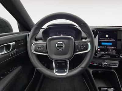 Volvo XC40 Plus (2023) - Photo 12