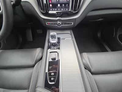 Volvo XC60 T8 Black Edition Plus / Hybride (2024) - Photo 11