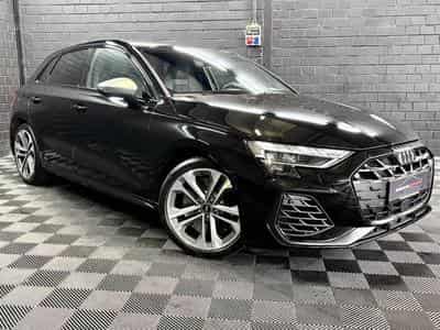 Audi S3 S3 Sportback Quattro 2.0 TFSI 333 CV * MATRIX * BLACK PACK * (2025) - Photo 3