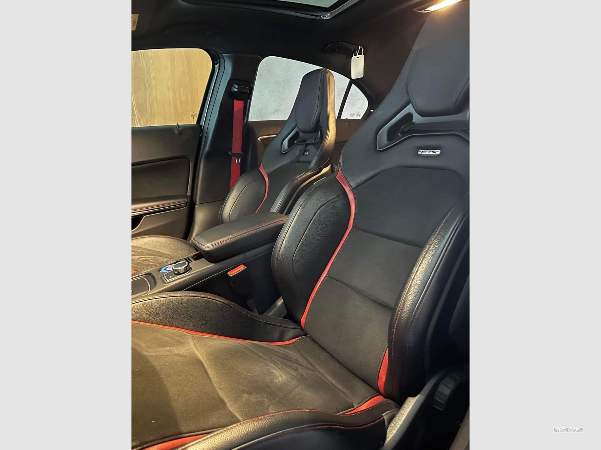 Mercedes A 45 AMG 45 AMG 4Matic 7G-DCT (2014) - Foto 3